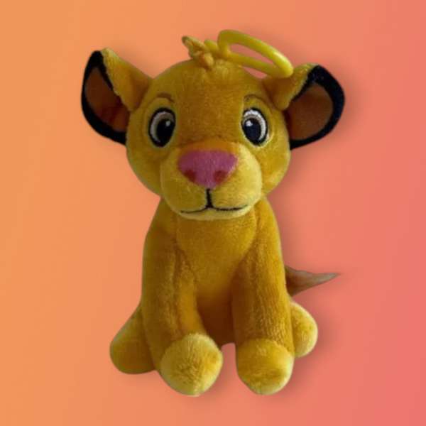 Disney Az Oroszlánkirály Simba 3D plüss figura akasztóval 13 cm