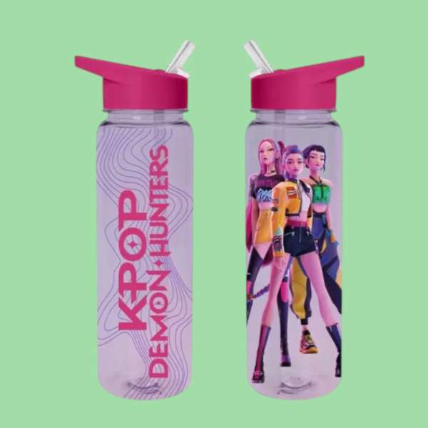 K-pop Démonvadászok World Tour műanyag kulacs 700 ml